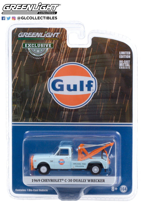 1969 Chevrolet C-30 Dually Wrecker - Gulf Oil 'Welding Tire Collision' Greenlight Collectibles - Big J's Garage