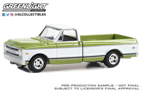 1972 Chevrolet C-10 Custom - Green/White (Lot #798) Barrett-Jackson ‘Scottsdale Edition’ Series 13 Greenlight Collectibles - Big J's Garage